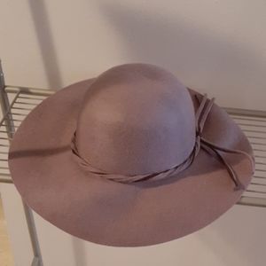 Mauve Hat